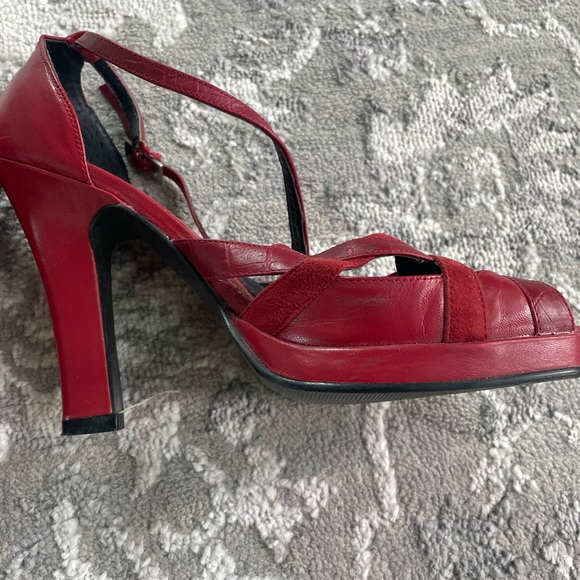 Chinese laundry red strappy platform sandal size 7.5 - Picture 4 of 6